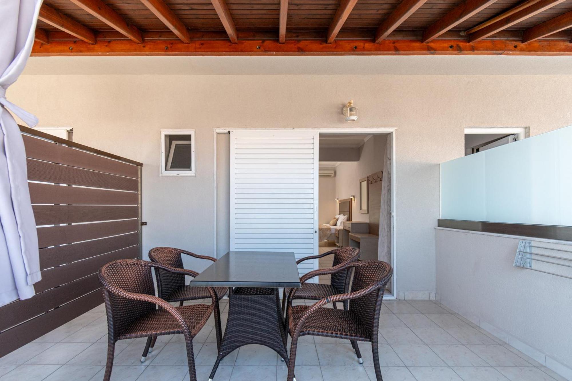 Villa Zoe On The Beach Sarti Exterior photo